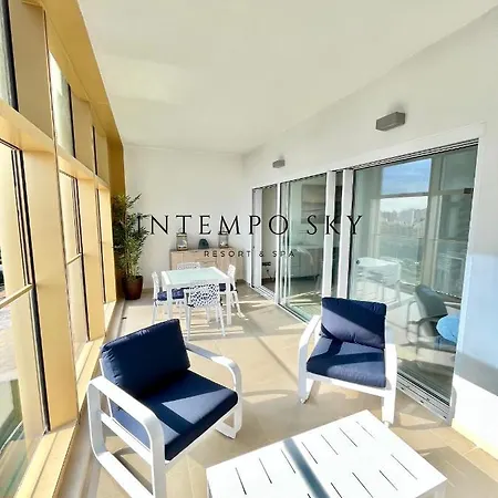 Intempo Sky & Apartman *