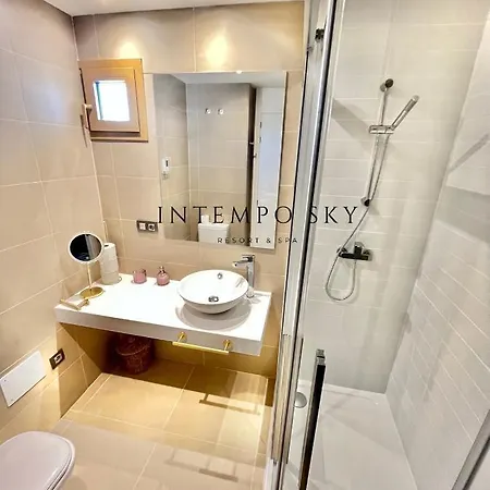 Apartman Intempo Sky &